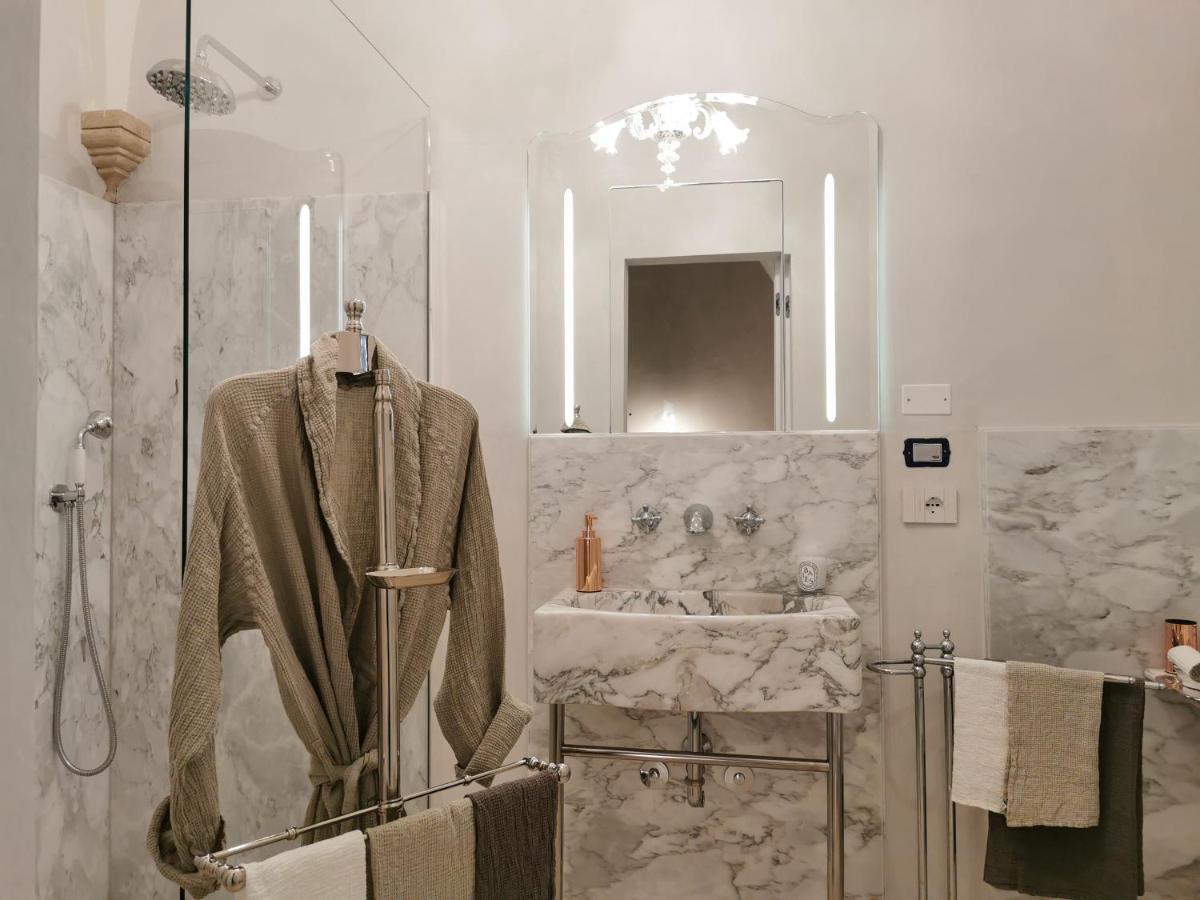 Palazzo Maresgallo Suites & Spa Лечче Экстерьер фото