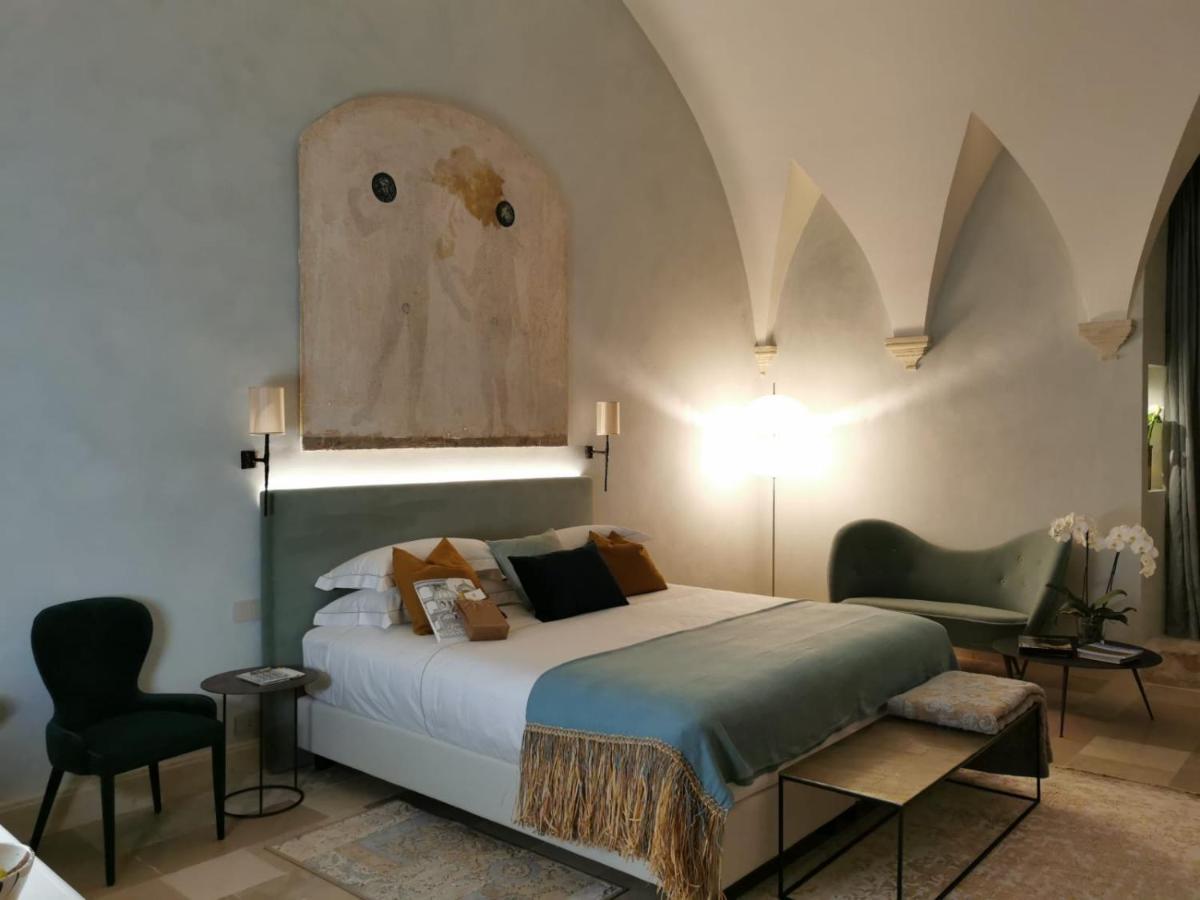 Palazzo Maresgallo Suites & Spa Лечче Экстерьер фото
