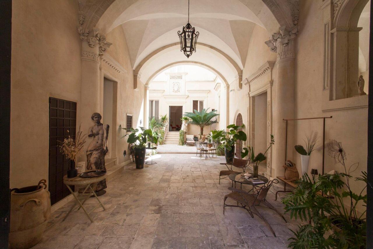 Palazzo Maresgallo Suites & Spa Лечче Экстерьер фото