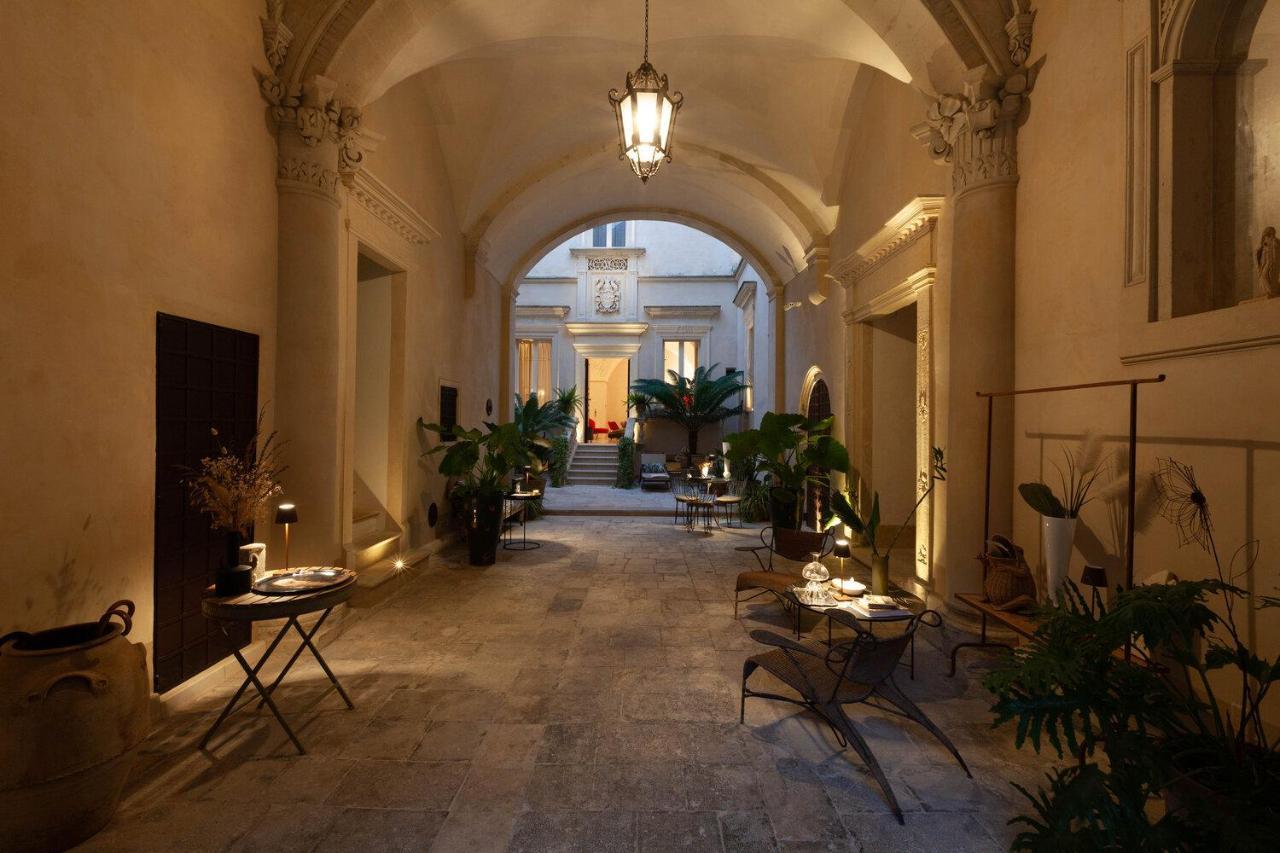 Palazzo Maresgallo Suites & Spa Лечче Экстерьер фото