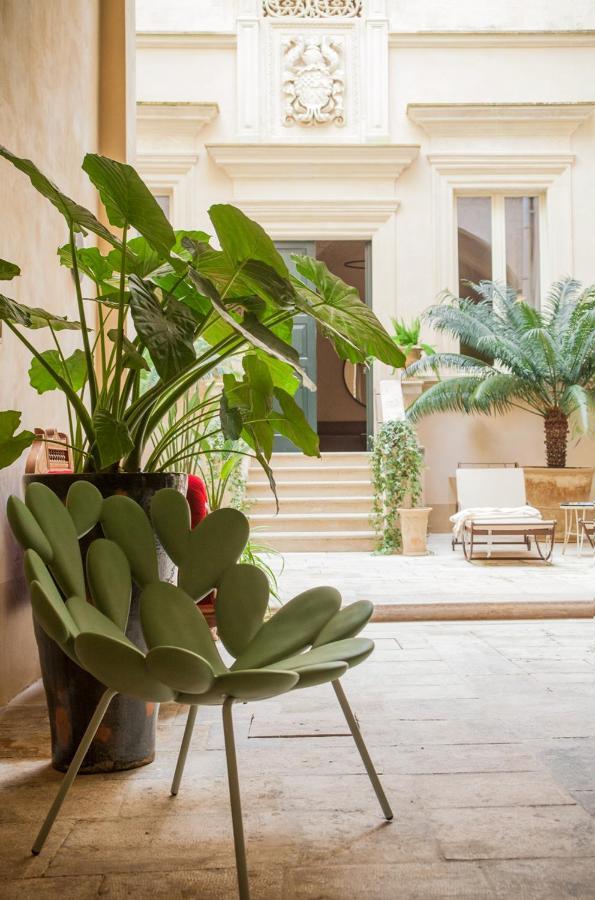 Palazzo Maresgallo Suites & Spa Лечче Экстерьер фото