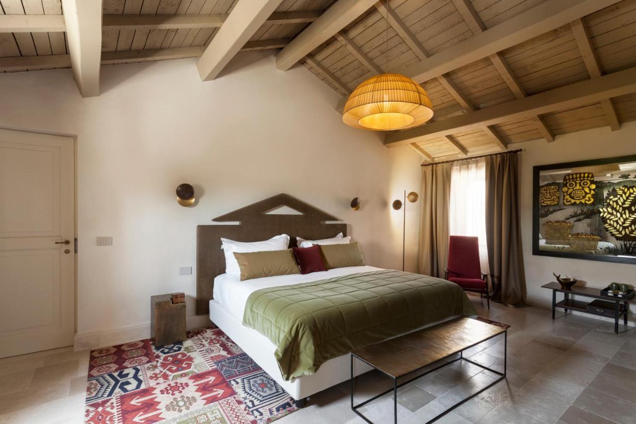 Palazzo Maresgallo Suites & Spa Лечче Экстерьер фото