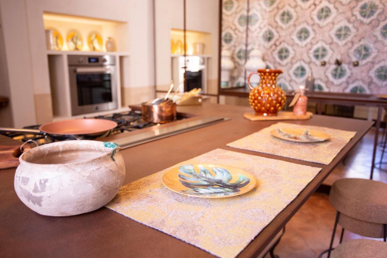 Palazzo Maresgallo Suites & Spa Лечче Экстерьер фото