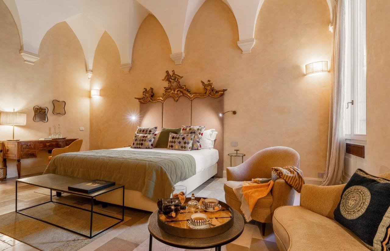 Palazzo Maresgallo Suites & Spa Лечче Экстерьер фото